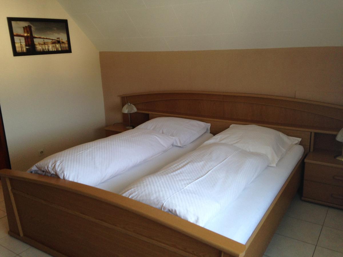 Hotel Gasthof Ratstube เคียร์ชไฮม์ อุนเทอร์ เท็ค ภายนอก รูปภาพ
