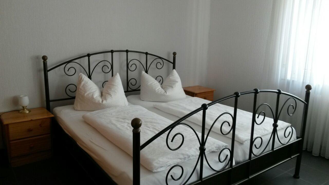 Hotel Gasthof Ratstube เคียร์ชไฮม์ อุนเทอร์ เท็ค ภายนอก รูปภาพ